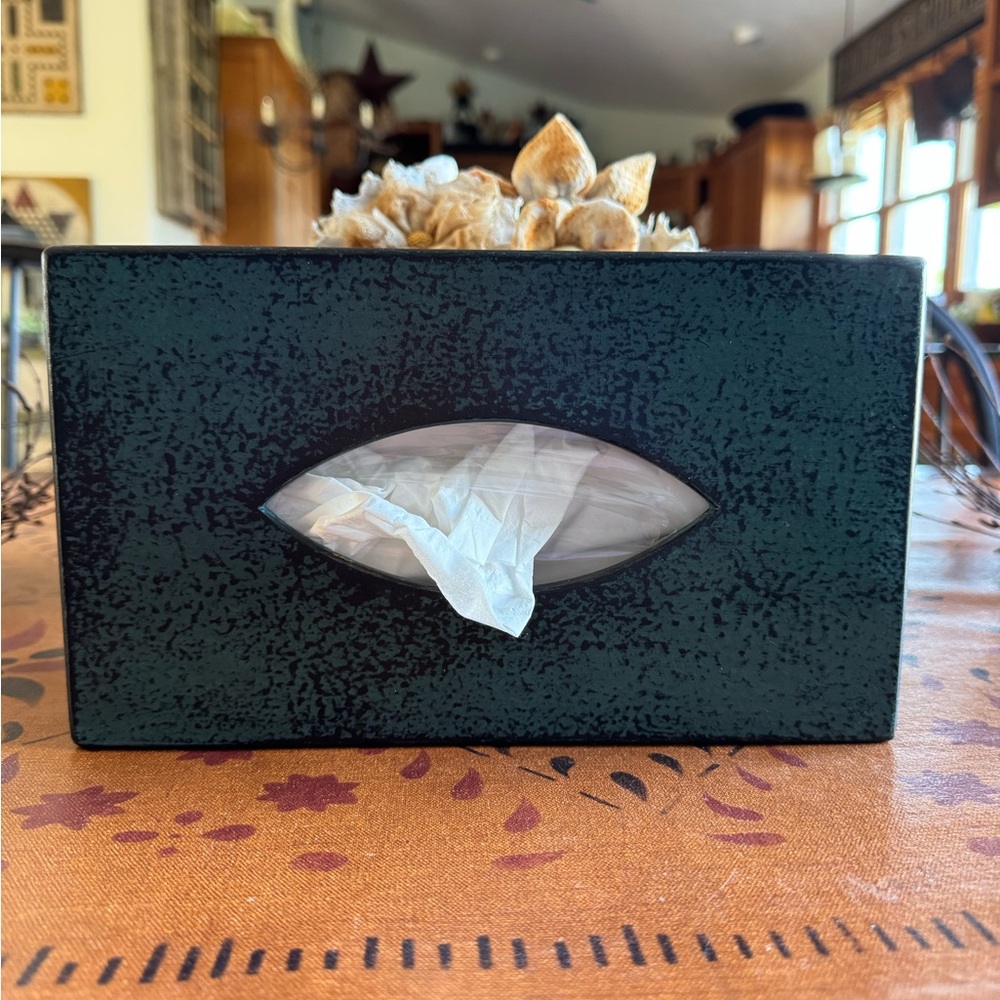 Tissue Box Cover - Picture 9 of 9